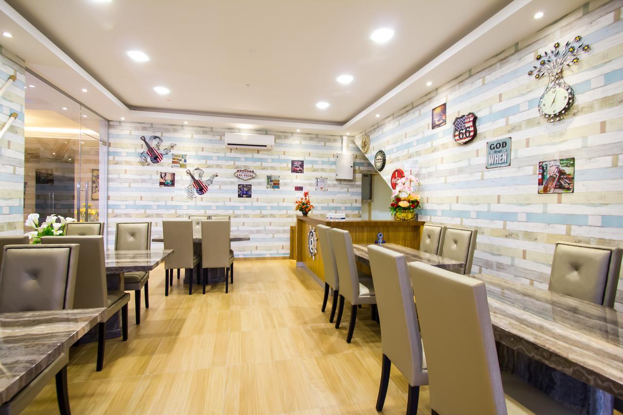 888 บูทิก โฮเต็ล Hotel บาตู ปาฮัท ภายนอก รูปภาพ